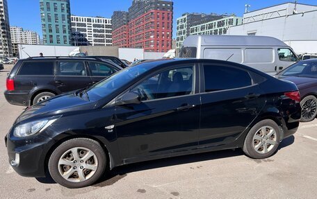 Hyundai Solaris II рестайлинг, 2011 год, 880 000 рублей, 11 фотография