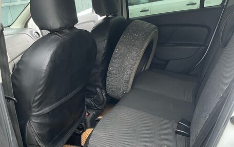 Renault Logan II, 2019 год, 850 000 рублей, 11 фотография