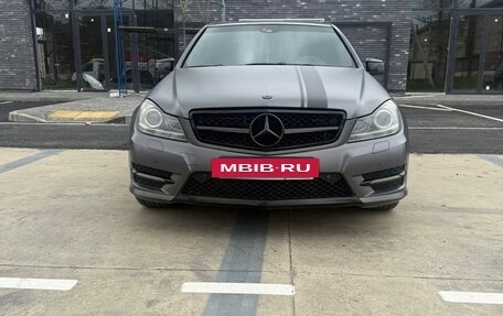 Mercedes-Benz C-Класс, 2011 год, 1 100 000 рублей, 2 фотография