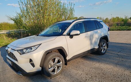Toyota RAV4, 2020 год, 3 150 000 рублей, 3 фотография