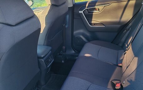 Toyota RAV4, 2020 год, 3 150 000 рублей, 13 фотография