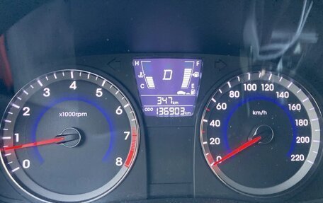 Hyundai Solaris II рестайлинг, 2011 год, 750 000 рублей, 6 фотография
