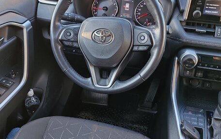 Toyota RAV4, 2020 год, 3 150 000 рублей, 16 фотография