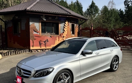 Mercedes-Benz C-Класс, 2017 год, 1 950 000 рублей, 1 фотография
