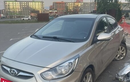 Hyundai Solaris II рестайлинг, 2011 год, 390 000 рублей, 1 фотография
