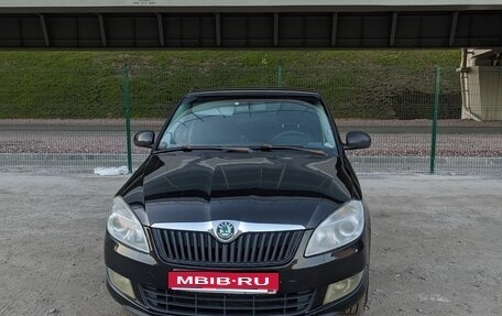 Skoda Fabia II, 2011 год, 450 000 рублей, 1 фотография