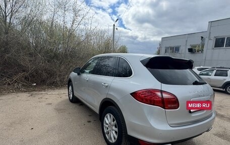 Porsche Cayenne III, 2010 год, 2 300 000 рублей, 2 фотография