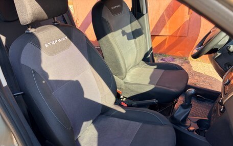Renault Sandero II рестайлинг, 2019 год, 1 350 000 рублей, 13 фотография