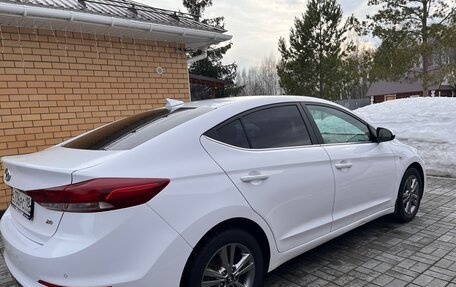Hyundai Elantra VI рестайлинг, 2017 год, 1 450 000 рублей, 4 фотография