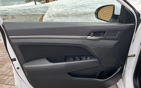 Hyundai Elantra VI рестайлинг, 2017 год, 1 450 000 рублей, 14 фотография