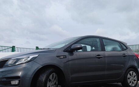 KIA Rio III рестайлинг, 2015 год, 910 000 рублей, 3 фотография