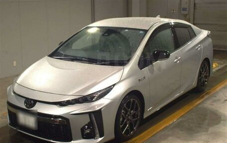 Toyota Prius IV XW50, 2018 год, 2 200 000 рублей, 38 фотография