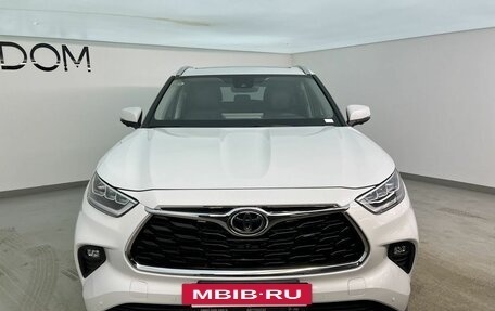 Toyota Highlander, 2026 год, 5 620 000 рублей, 2 фотография