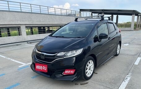 Honda Fit III, 2019 год, 1 300 000 рублей, 2 фотография