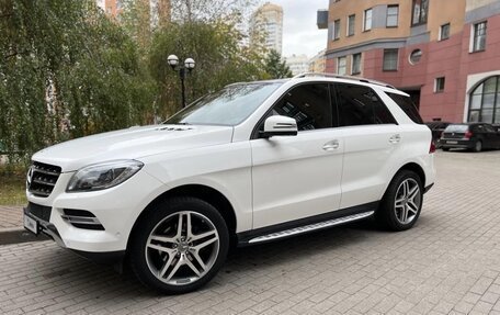 Mercedes-Benz M-Класс, 2015 год, 3 700 000 рублей, 4 фотография