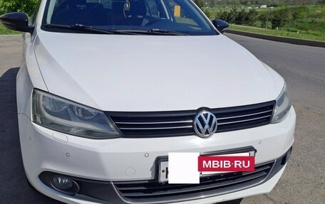 Volkswagen Jetta VI, 2014 год, 1 180 000 рублей, 3 фотография