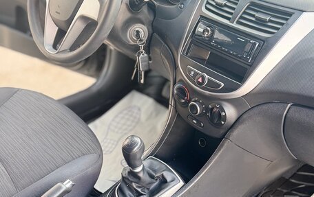 Hyundai Solaris II рестайлинг, 2016 год, 700 000 рублей, 14 фотография