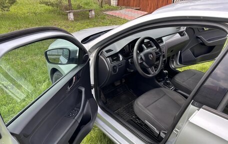 Skoda Rapid I, 2014 год, 1 050 000 рублей, 8 фотография