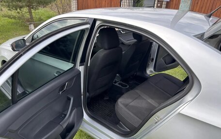 Skoda Rapid I, 2014 год, 1 050 000 рублей, 12 фотография
