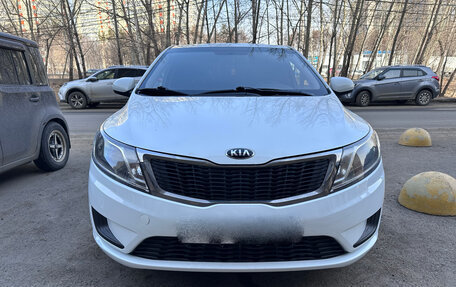 KIA Rio III рестайлинг, 2014 год, 935 000 рублей, 2 фотография