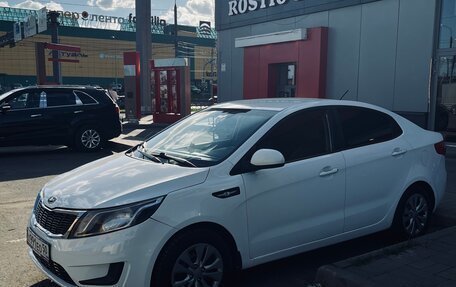 KIA Rio III рестайлинг, 2013 год, 599 000 рублей, 3 фотография
