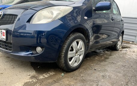 Toyota Yaris III рестайлинг, 2007 год, 495 000 рублей, 8 фотография