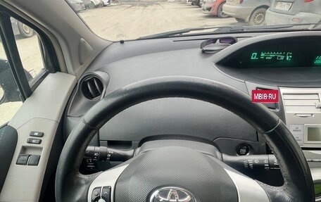 Toyota Yaris III рестайлинг, 2007 год, 495 000 рублей, 4 фотография