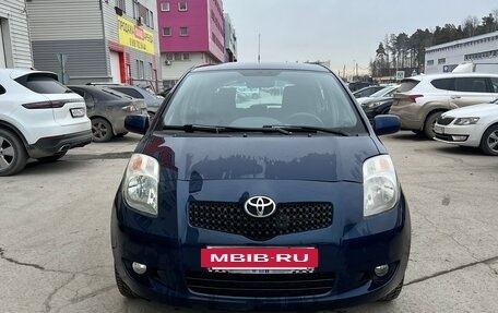 Toyota Yaris III рестайлинг, 2007 год, 495 000 рублей, 3 фотография