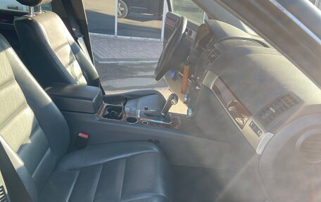 Volkswagen Touareg III, 2006 год, 730 000 рублей, 10 фотография