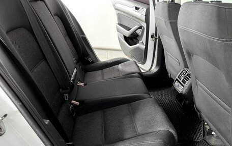 Volkswagen Passat B8 рестайлинг, 2017 год, 1 580 000 рублей, 14 фотография