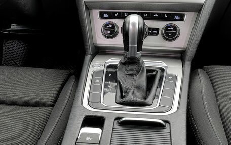 Volkswagen Passat B8 рестайлинг, 2017 год, 1 580 000 рублей, 10 фотография