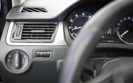 Skoda Rapid I, 2015 год, 999 000 рублей, 15 фотография