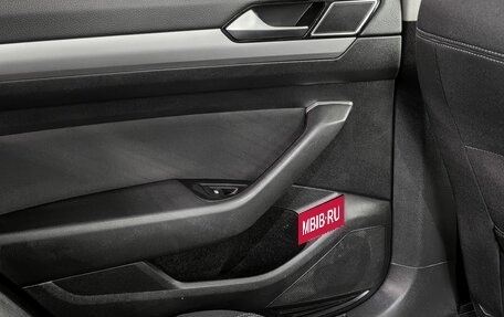 Volkswagen Passat B8 рестайлинг, 2017 год, 1 580 000 рублей, 15 фотография