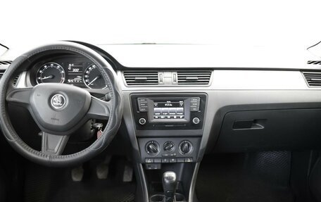 Skoda Rapid I, 2015 год, 999 000 рублей, 19 фотография