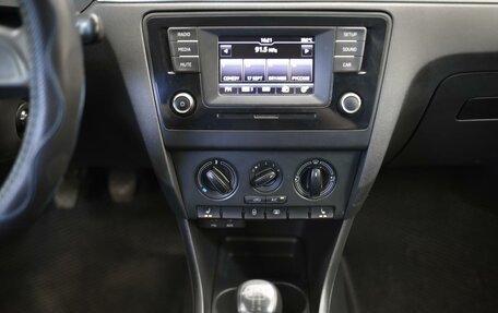 Skoda Rapid I, 2015 год, 999 000 рублей, 21 фотография