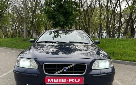 Volvo S60 III, 2004 год, 800 000 рублей, 1 фотография