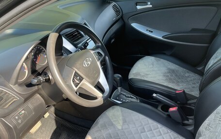 Hyundai Solaris II рестайлинг, 2014 год, 990 000 рублей, 4 фотография