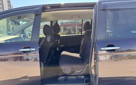 Toyota ISis I, 2015 год, 1 598 000 рублей, 7 фотография
