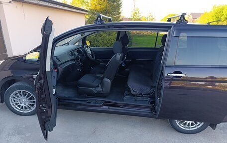 Toyota ISis I, 2015 год, 1 598 000 рублей, 32 фотография