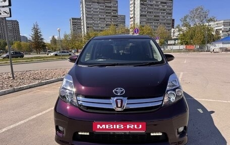 Toyota ISis I, 2015 год, 1 598 000 рублей, 23 фотография