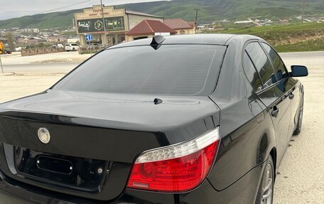 BMW 5 серия, 2008 год, 900 000 рублей, 11 фотография