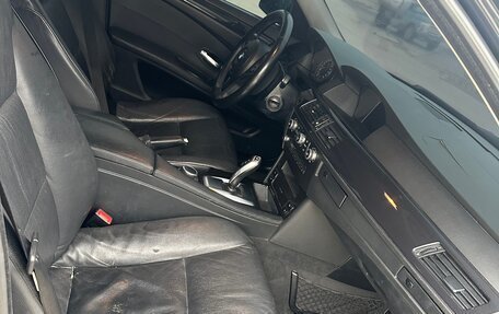 BMW 5 серия, 2008 год, 900 000 рублей, 15 фотография