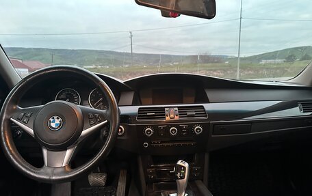 BMW 5 серия, 2008 год, 900 000 рублей, 17 фотография