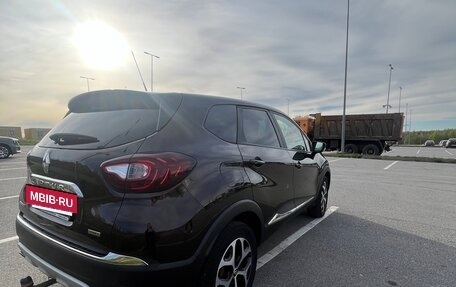 Renault Kaptur I рестайлинг, 2018 год, 1 600 000 рублей, 5 фотография