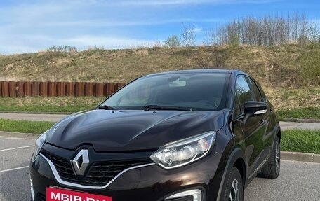Renault Kaptur I рестайлинг, 2018 год, 1 600 000 рублей, 3 фотография