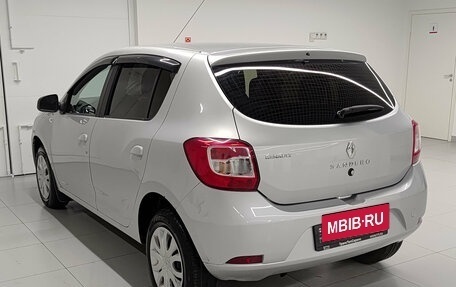 Renault Sandero II рестайлинг, 2016 год, 966 000 рублей, 11 фотография