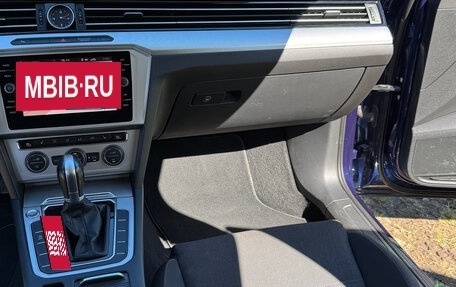 Volkswagen Passat B8 рестайлинг, 2019 год, 1 625 000 рублей, 10 фотография