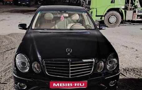Mercedes-Benz E-Класс, 2002 год, 900 000 рублей, 6 фотография