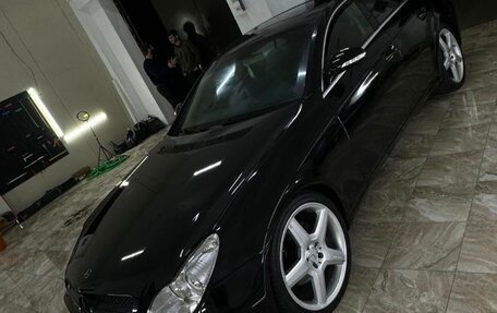 Mercedes-Benz CLS, 2005 год, 500 000 рублей, 2 фотография