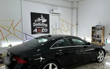 Mercedes-Benz CLS, 2005 год, 500 000 рублей, 9 фотография